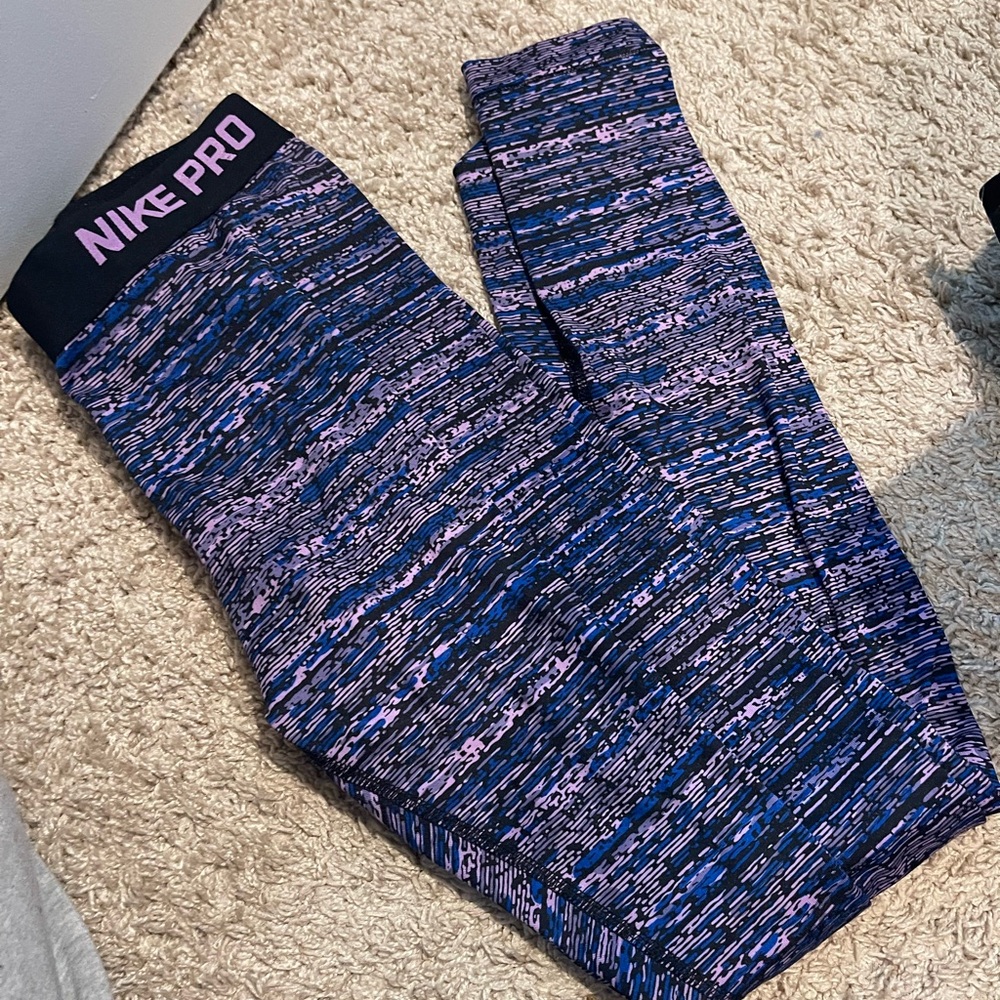 Nike Pro leggings